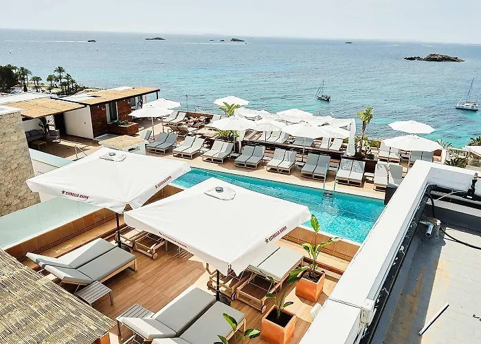 Hotel Cenit & Apts Sol Y Viento